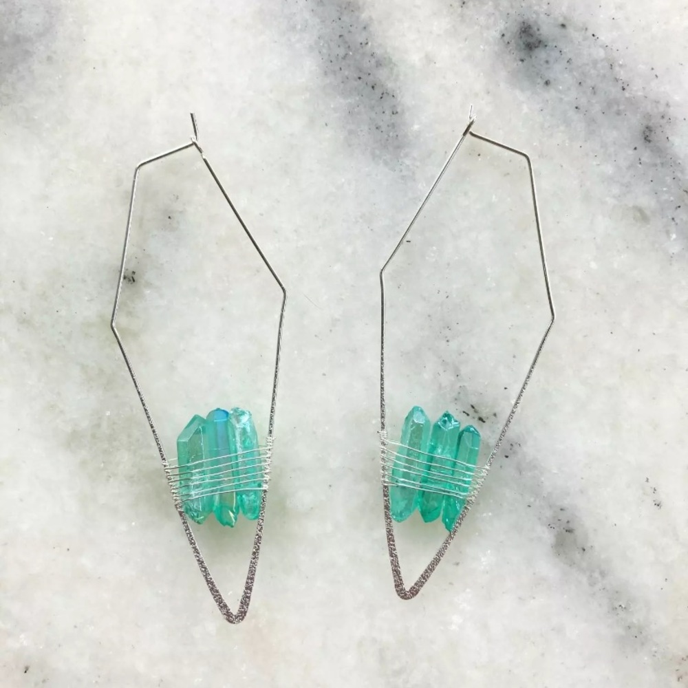 Boho Quartz Stone Wire Wrapped Hoop Earrings - Picture 2 of 2